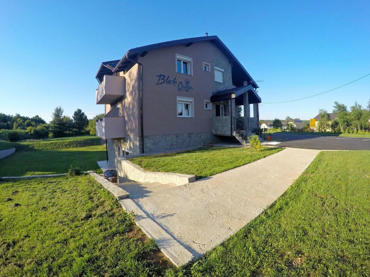 Black Queen Guesthouse Grabovac  Exterior foto